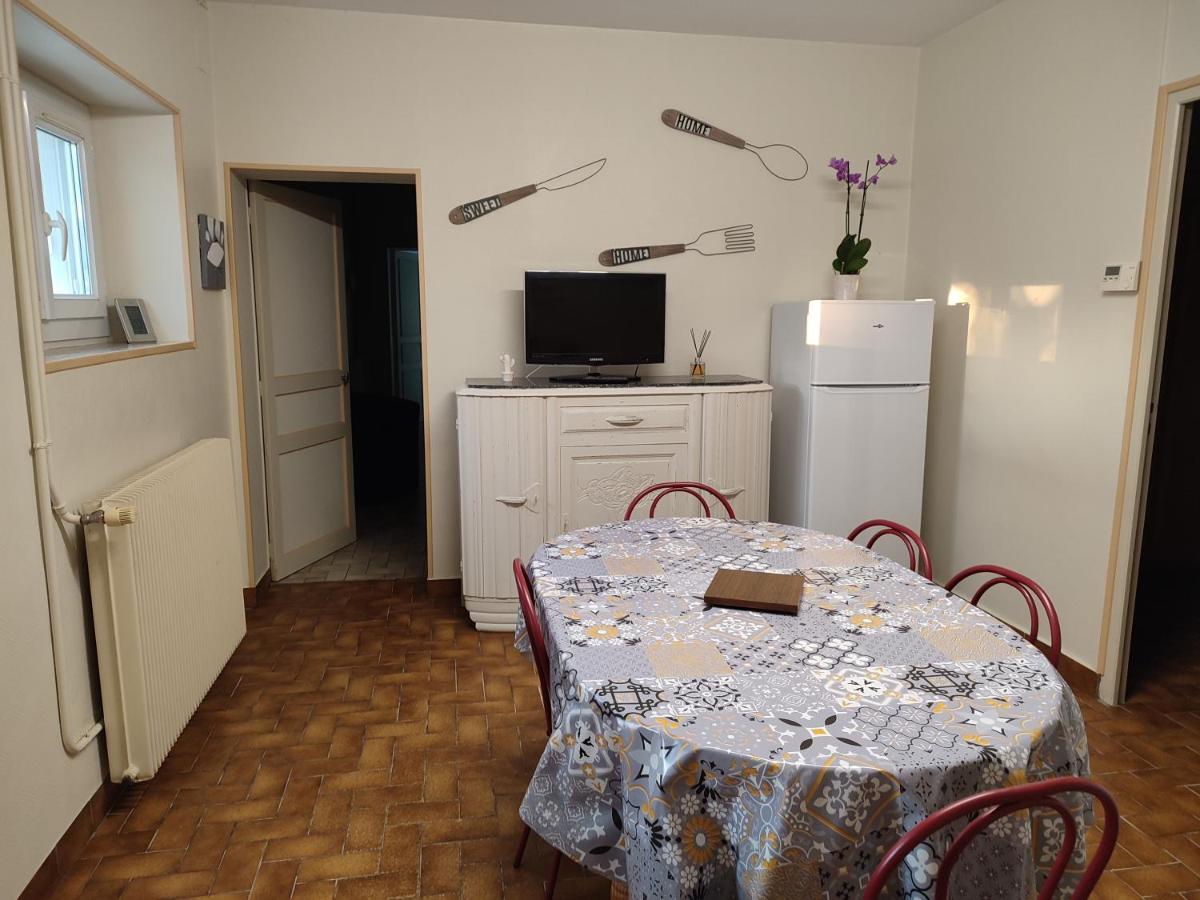 Gîte Chez Jeannot Azay-le-Ferron Extérieur photo