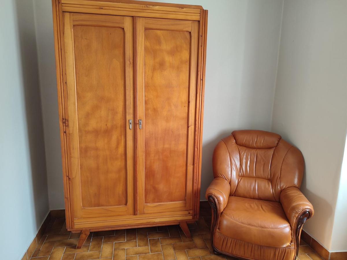 Gîte Chez Jeannot Azay-le-Ferron Extérieur photo